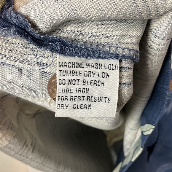 Pre-Owned Tommy Bahama Floral Blue Short Sleeve Silk Button Up Shirt, Size L - Picture 5 of 6